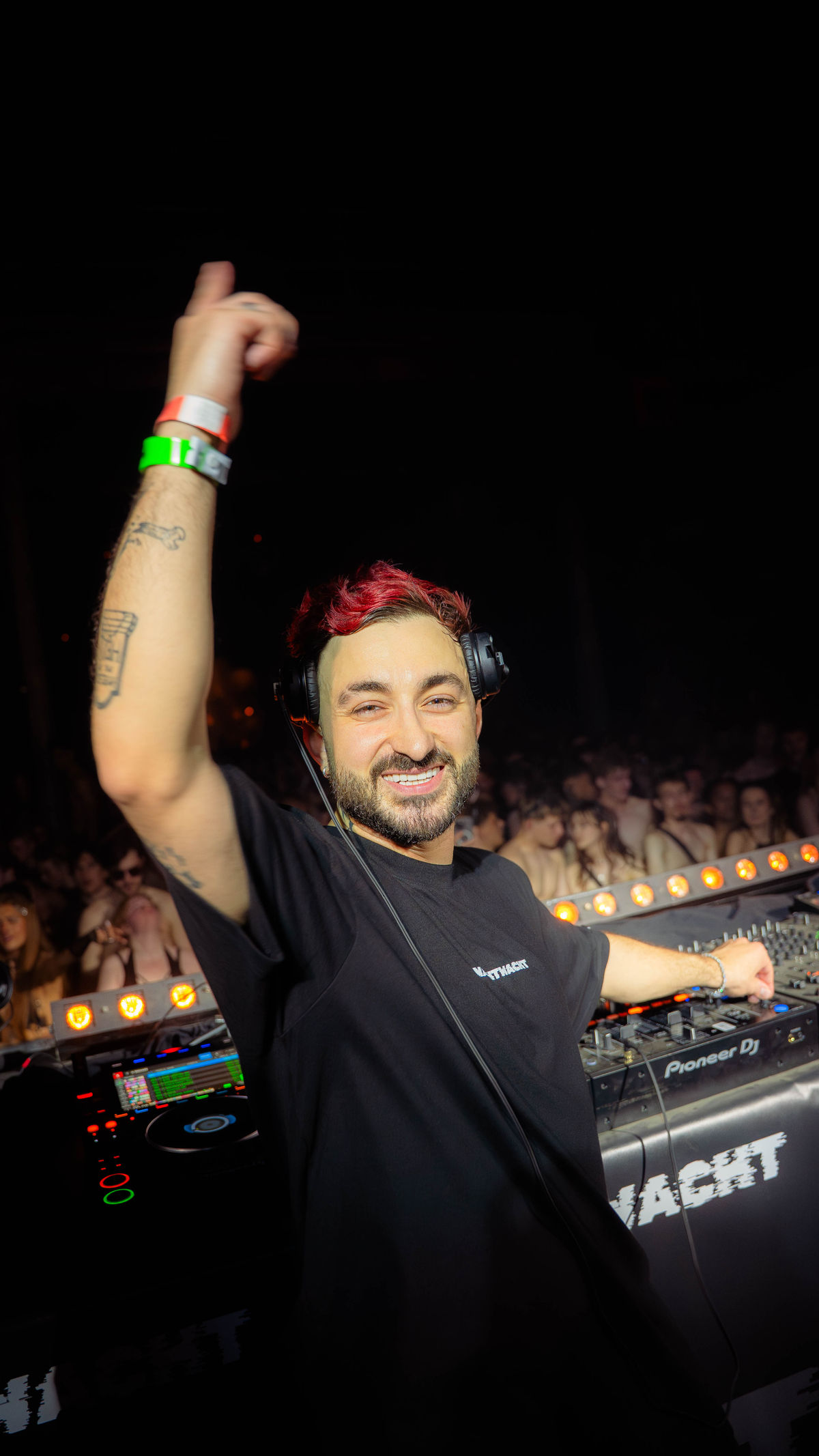 Loading... just a sec